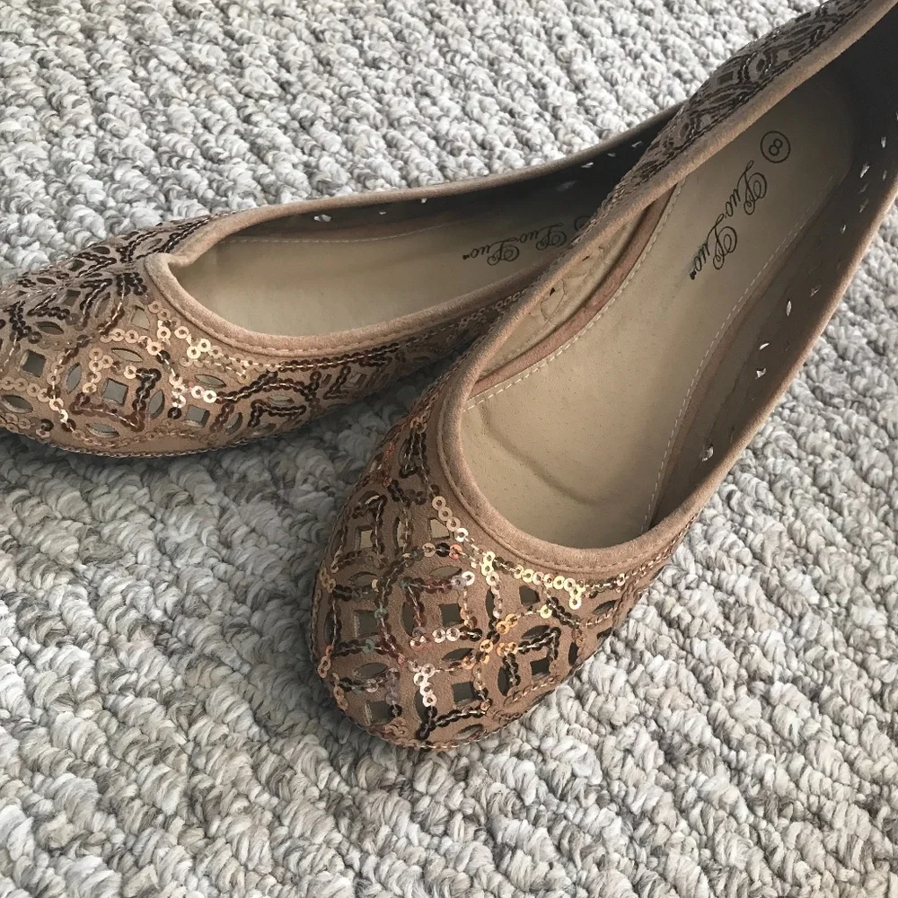 Shoes - Picture 1 of 1